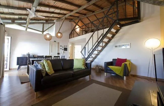 Flat With Terrace And River View - Se4 Apartament *