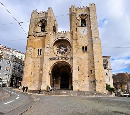 Flat With Terrace And River View - Se4 Apartment Lissabon