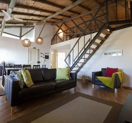 Flat With Terrace And River View - Se4 Апартаменти *