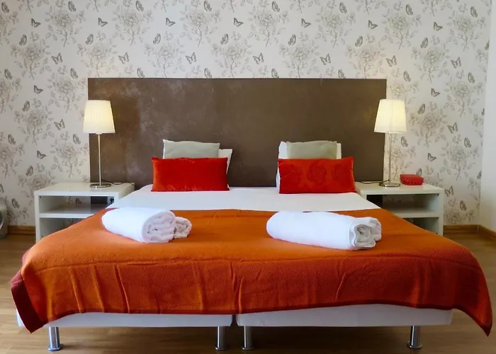 Flat With Terrace And River View - Se4 Апартаменты