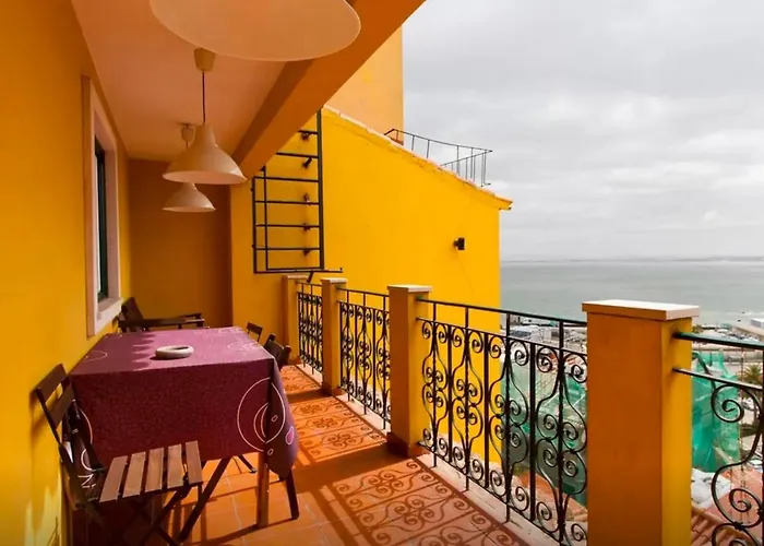 Flat With Terrace And River View - Se4 Лиссабон