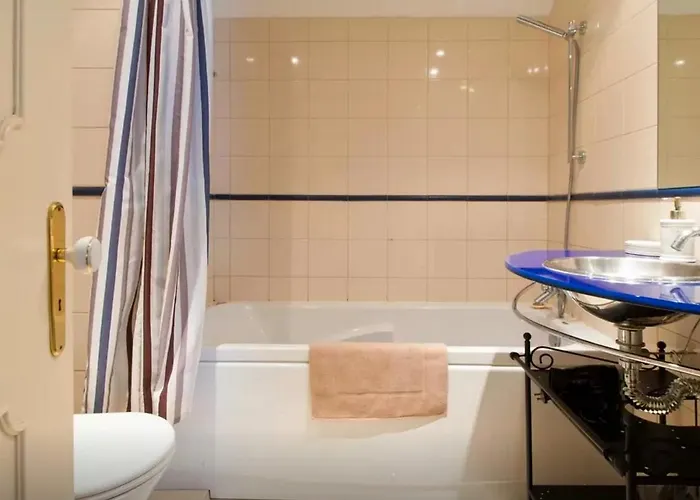 Flat With Terrace And River View - Se4 * Лиссабон