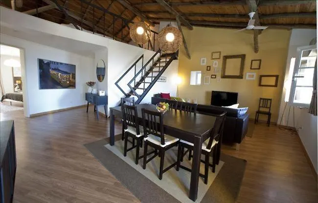 Flat With Terrace And River View - Se4 Апартаменты *