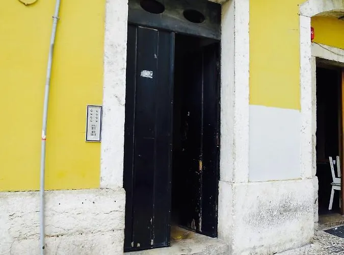 Flat With Terrace And River View - Se4 Lisboa