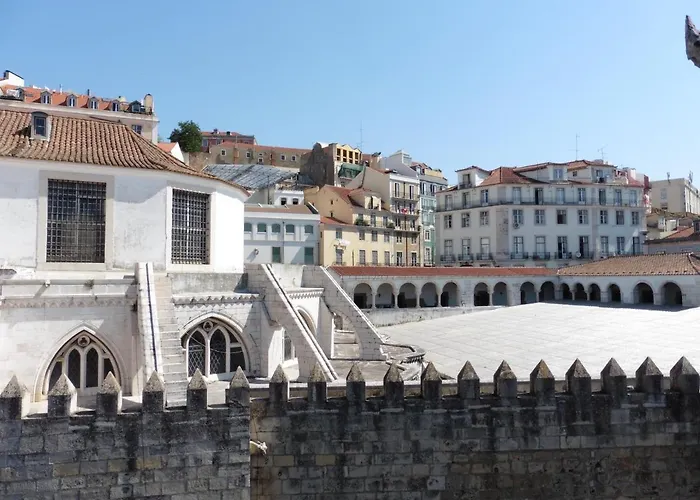 Flat With Terrace And River View - Se4 Lisboa